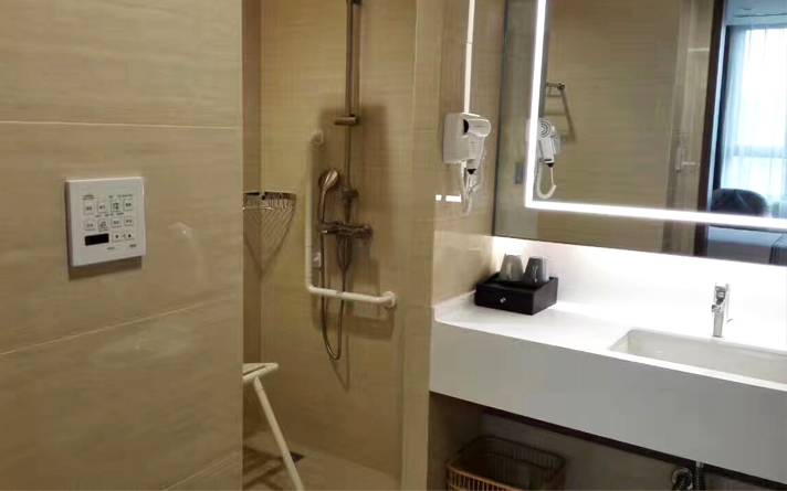 医院门实景照片